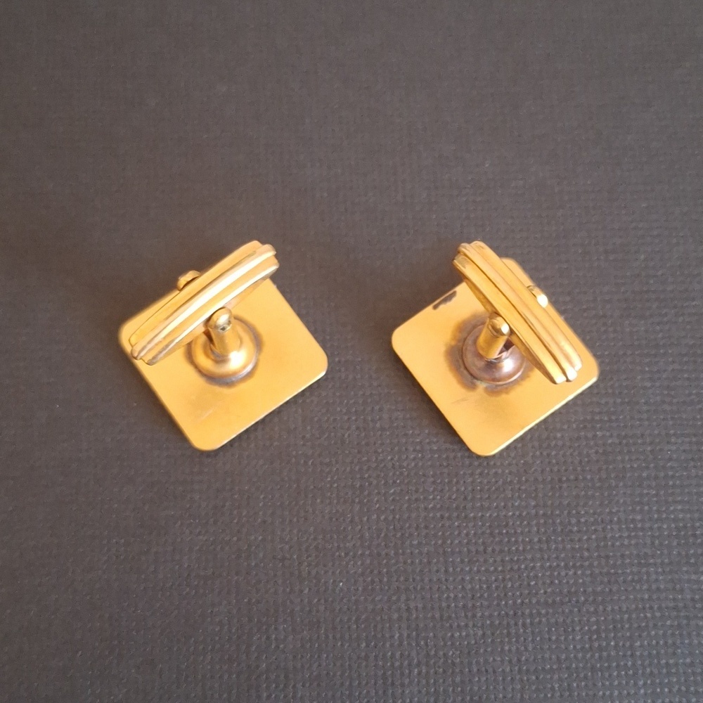 Vintage Gold Square Cufflinks - Picture 5 of 5